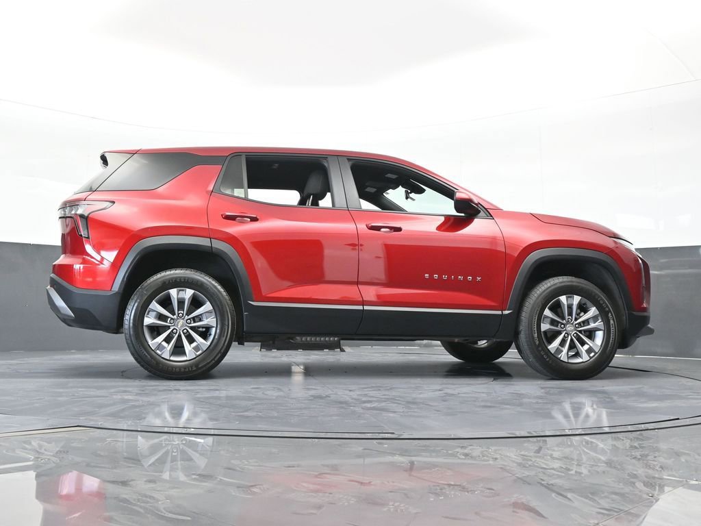 Used 2025 Chevrolet Equinox LT image 60