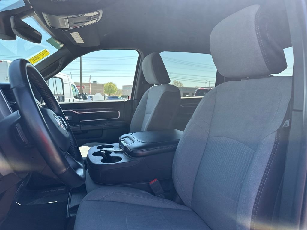 Used 2024 RAM 2500 Big Horn AWD/4WD image 22