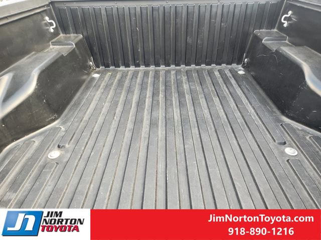 Used 2022 Toyota Tacoma SR5 RWD image 32