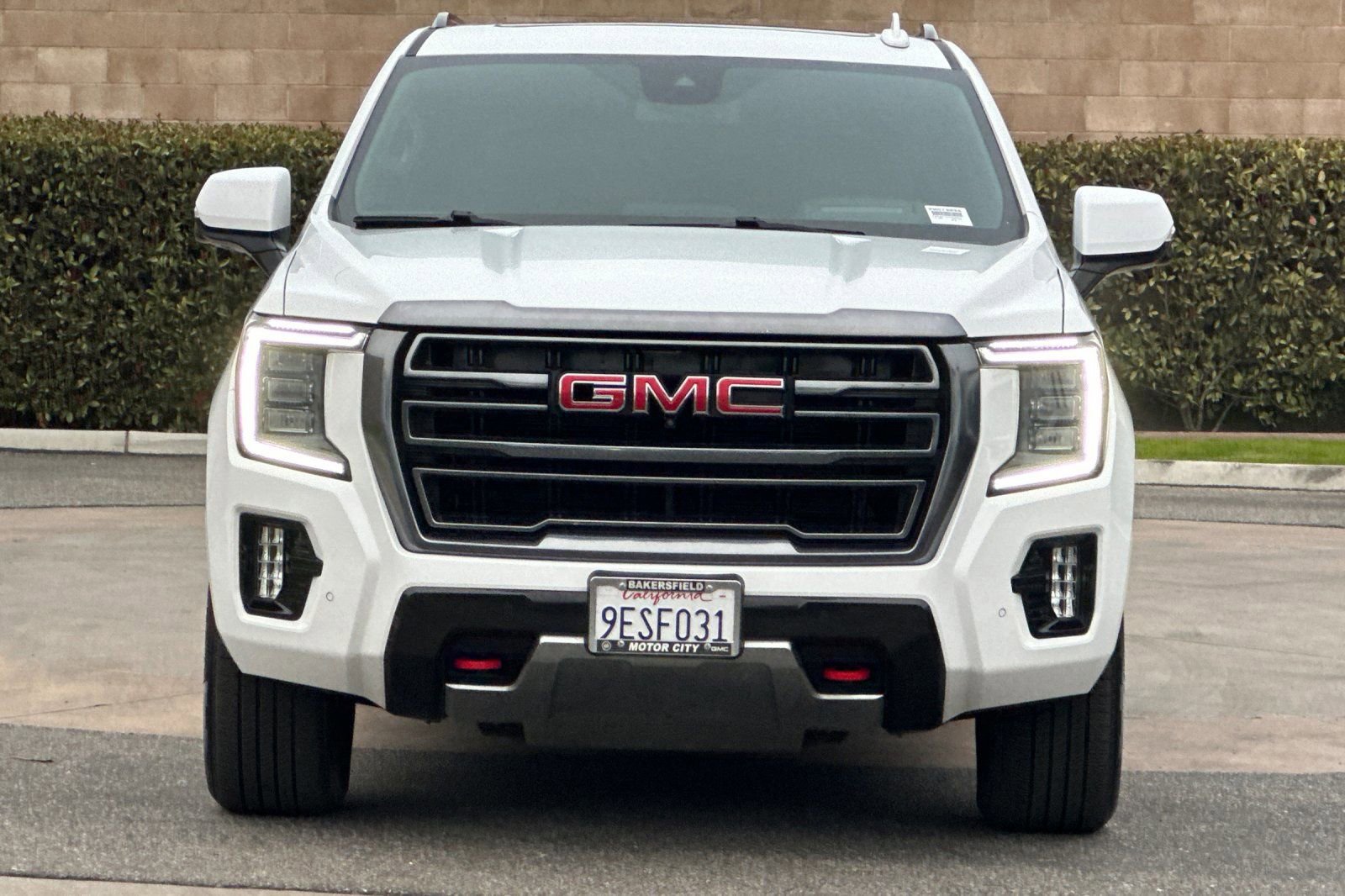 Used 2023 GMC Yukon AT4 image 9