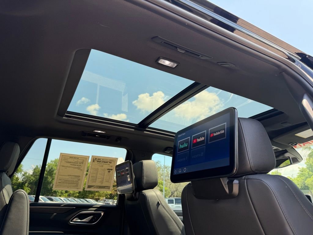 Used 2024 Chevrolet Tahoe Z71 w/ Luxury Package image 36