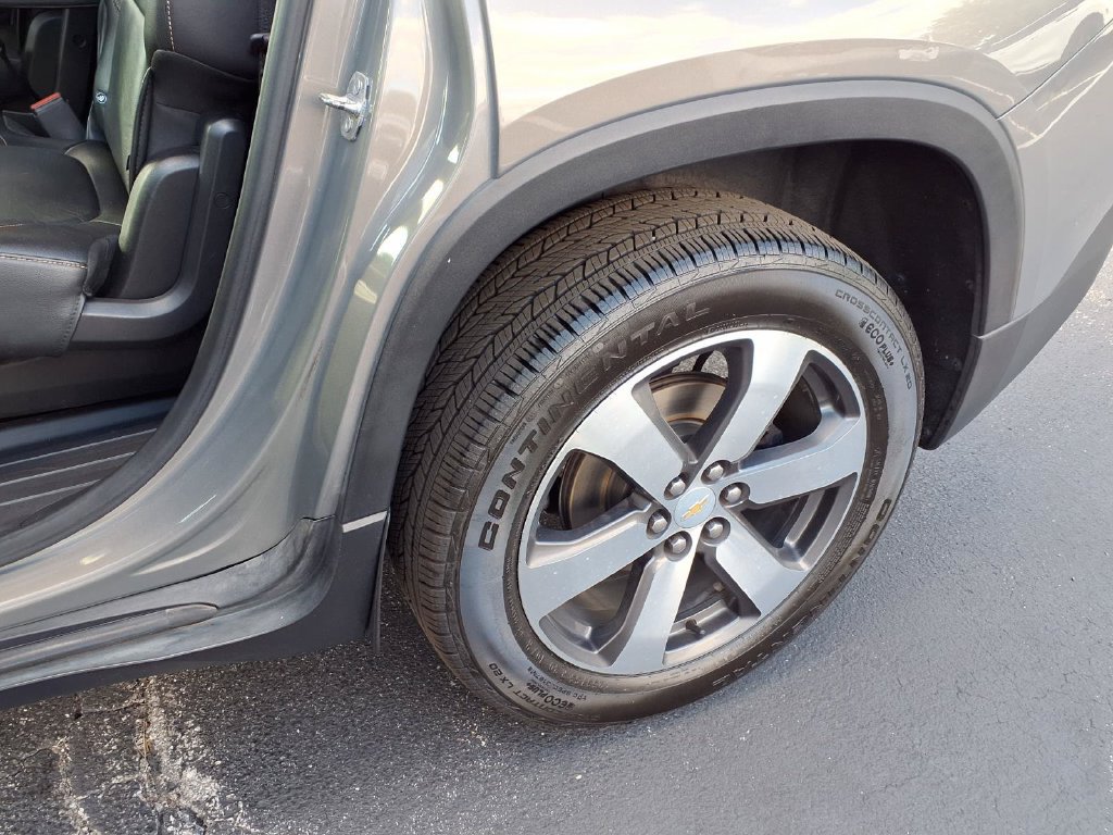 Used 2019 Chevrolet Traverse LT w/ LT Premium Package FWD image 26