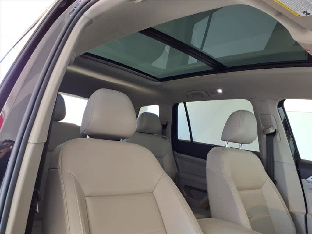 Used 2022 Volkswagen Atlas SE w/ Panoramic Sunroof Package AWD/4WD image 22