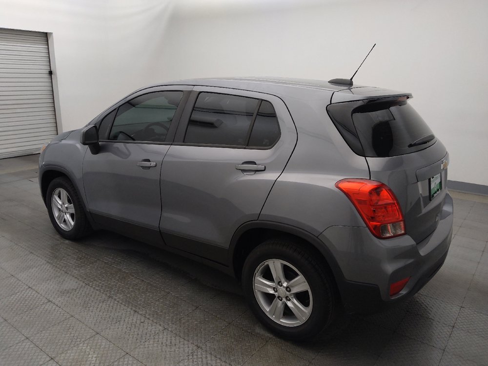Used 2020 Chevrolet Trax LS FWD image 3