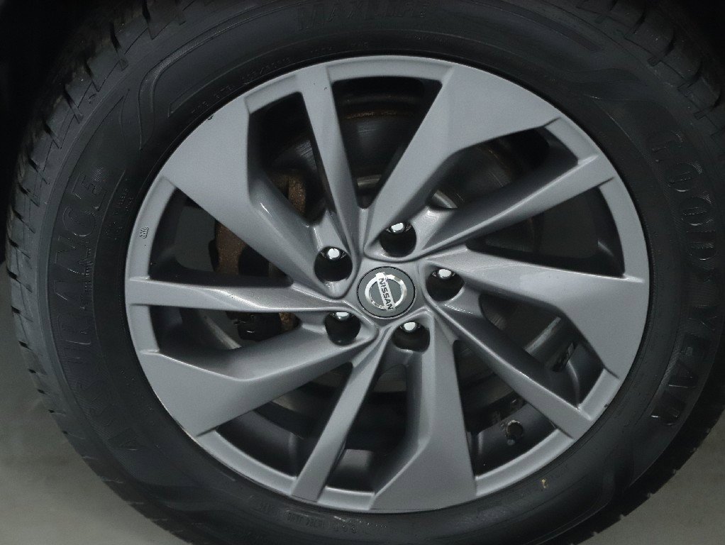 Used 2016 Nissan Rogue SL w/ SL Premium Package image 38