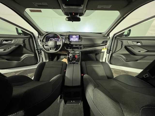 New 2026 Nissan Rogue SV image 7