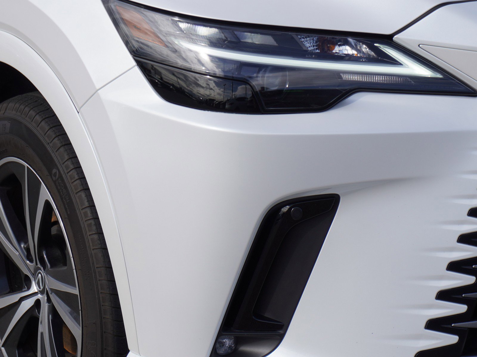 Used 2024 Lexus RX 350 Premium Plus image 3