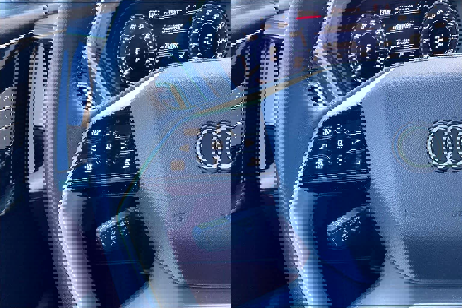 Used 2023 Audi Q4 e-tron Premium Plus image 24