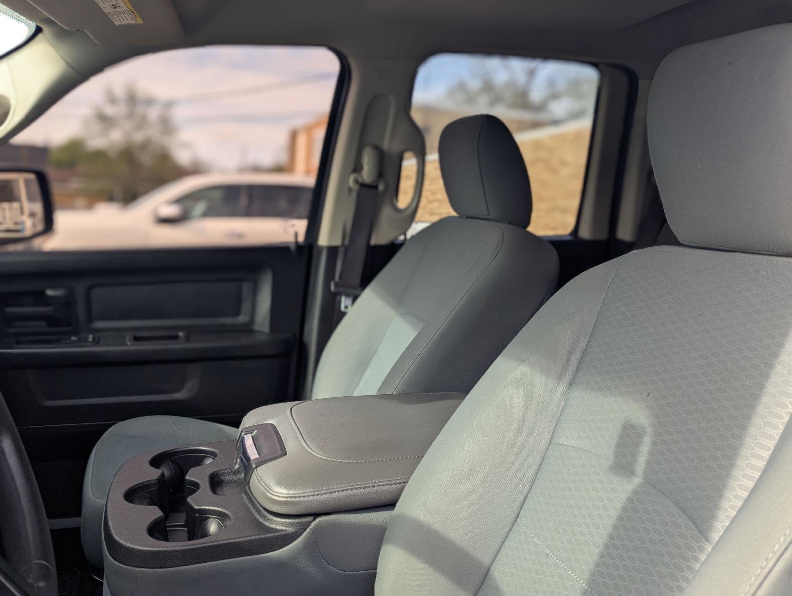 Used 2017 RAM 1500 Express w/ Express Value Package AWD/4WD image 29