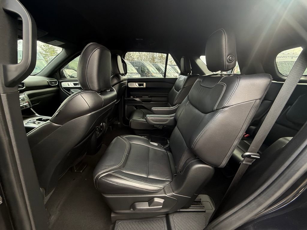 Used 2020 Ford Explorer ST w/ ST Street Pack image 12