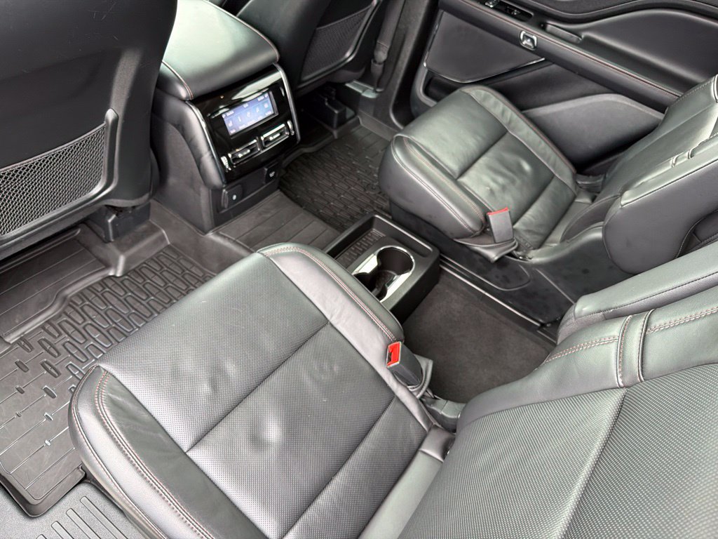 Used 2023 Lincoln Aviator Reserve w/ Elements Package Plus AWD/4WD image 14