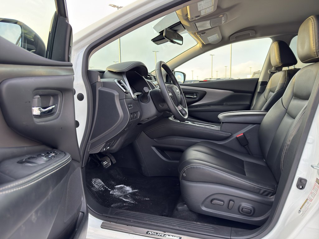 Certified 2023 Nissan Murano SV w/ SV Midnight Edition Package image 11