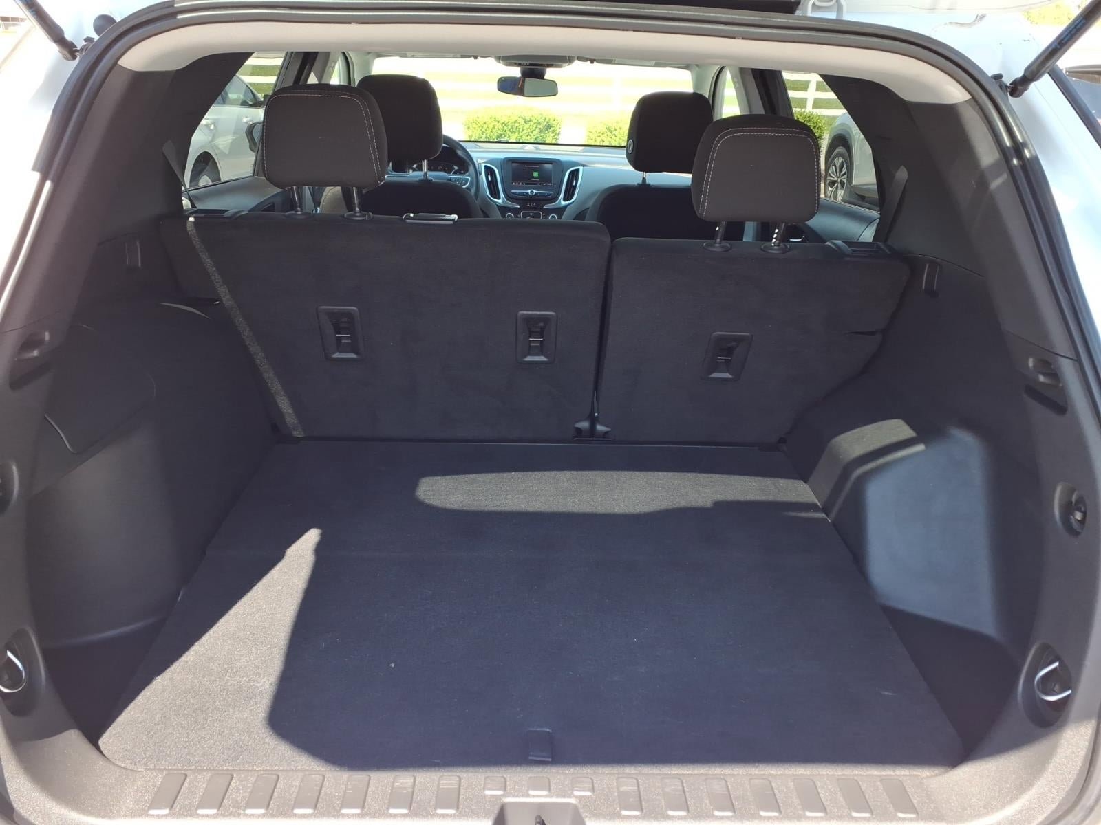Used 2022 Chevrolet Equinox LS w/ LS Convenience Package image 18