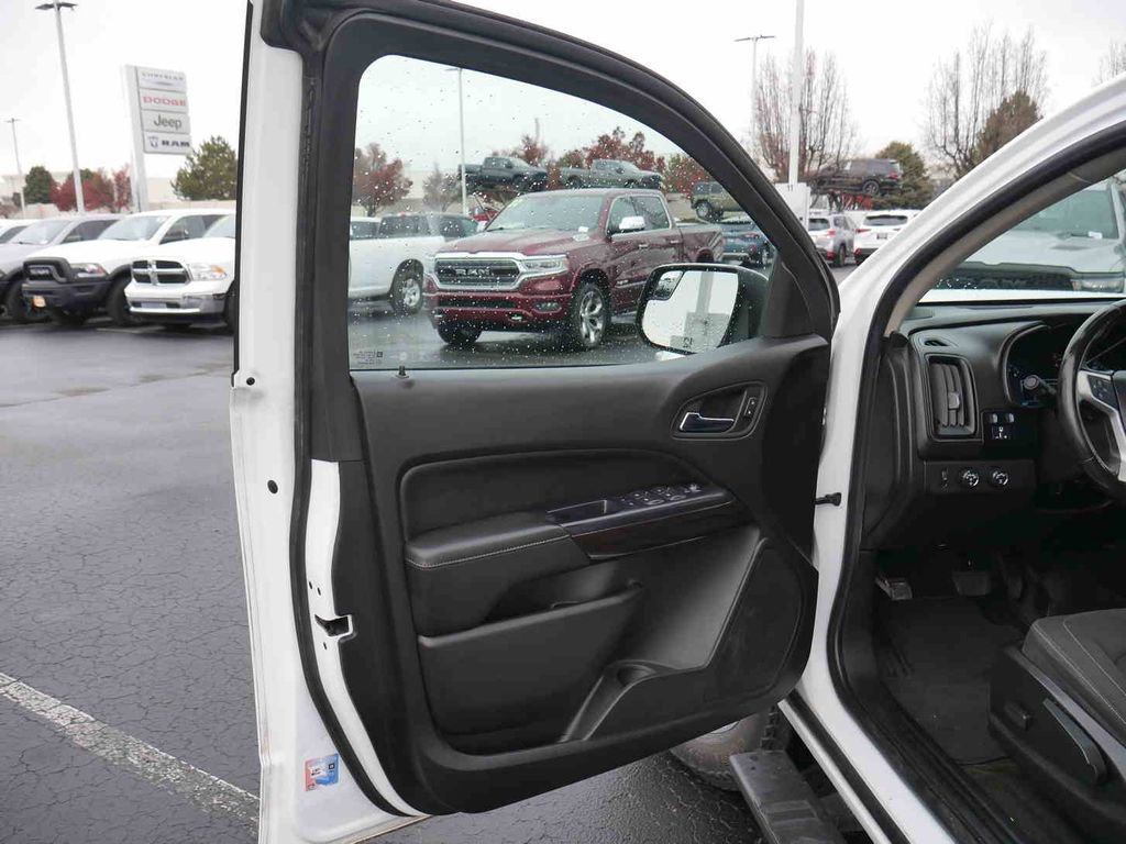 Used 2018 GMC Canyon SLE w/ SLE Convenience Package image 24