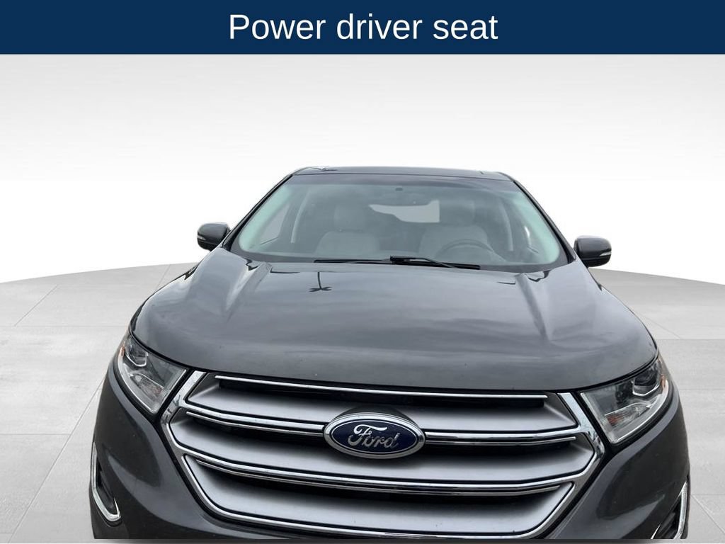 Used 2017 Ford Edge Titanium w/ Technology Package AWD/4WD image 17
