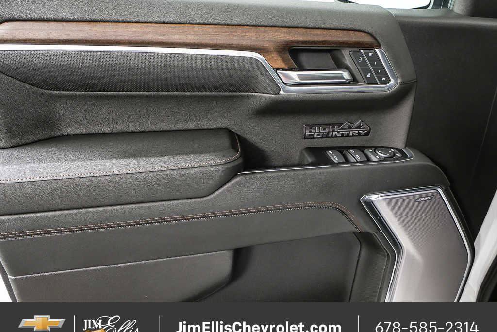 Certified 2024 Chevrolet Silverado 1500 High Country w/ Technology Package AWD/4WD image 6