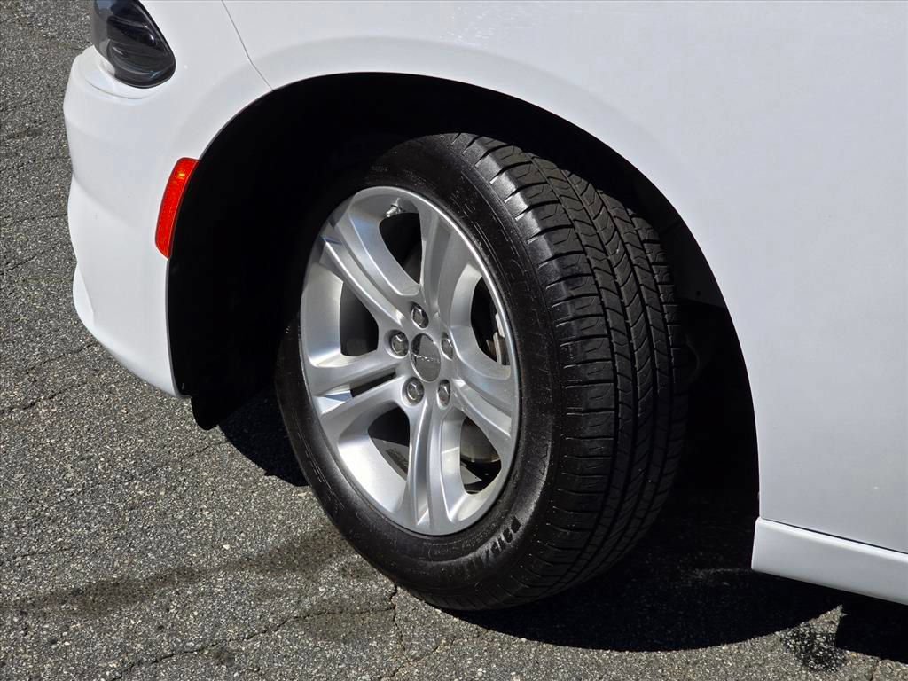 Used 2022 Dodge Charger SXT RWD image 27