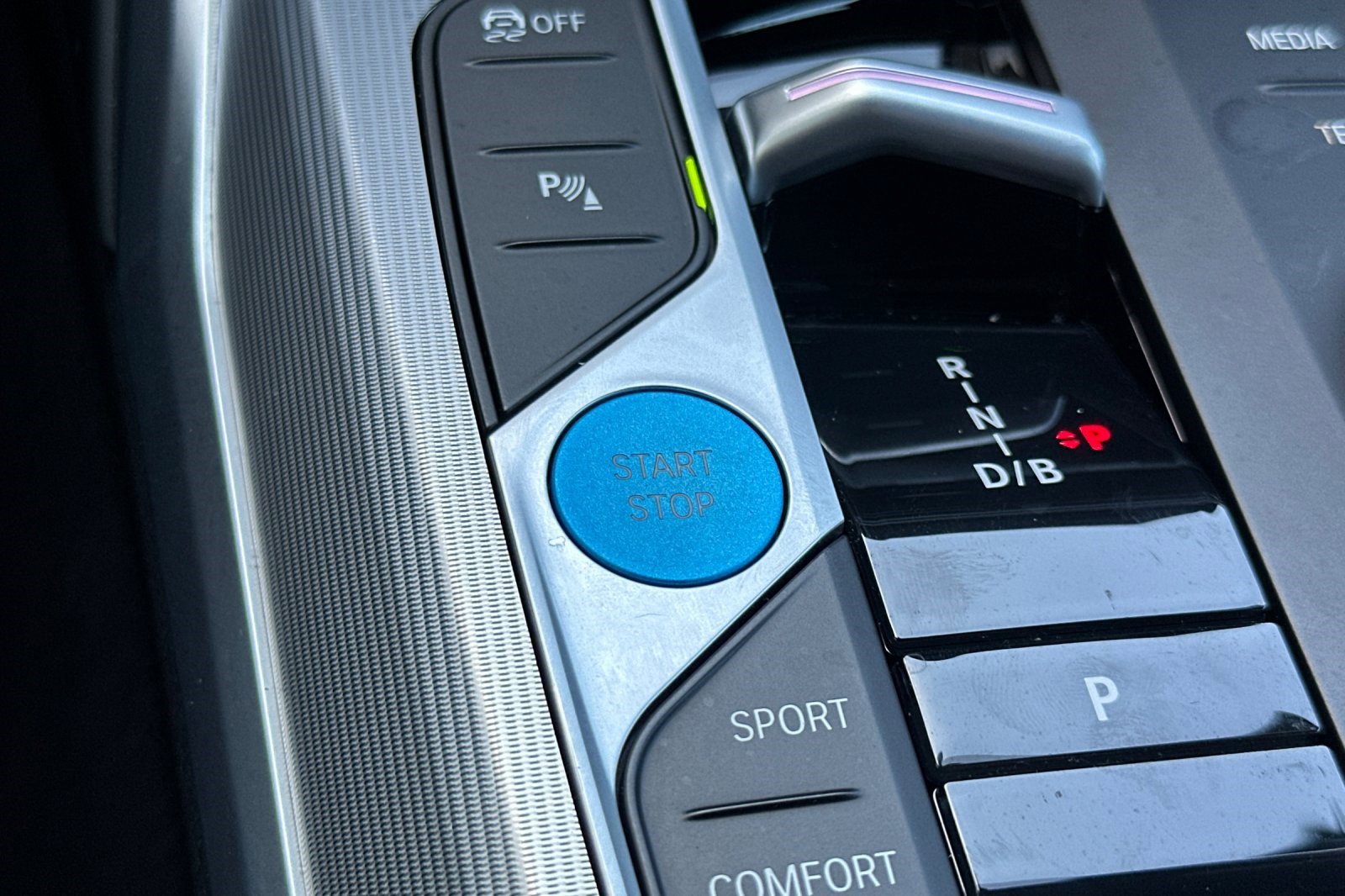 Certified 2023 BMW i4 eDrive35 image 28