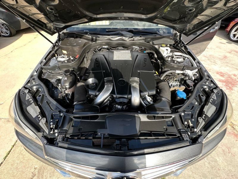 Used 2014 Mercedes-Benz E 550 4MATIC Sedan image 20