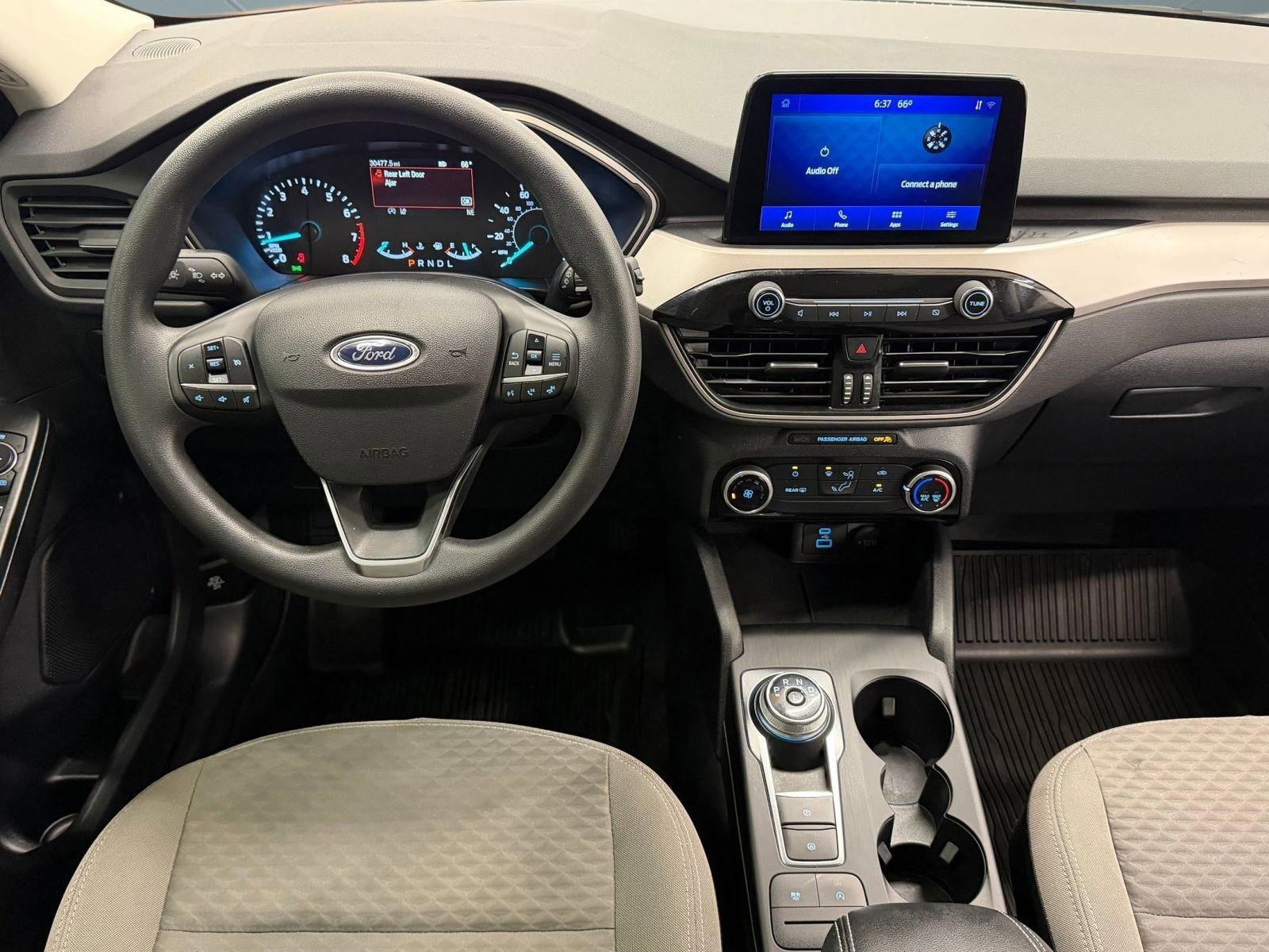 Used 2022 Ford Escape SE image 21