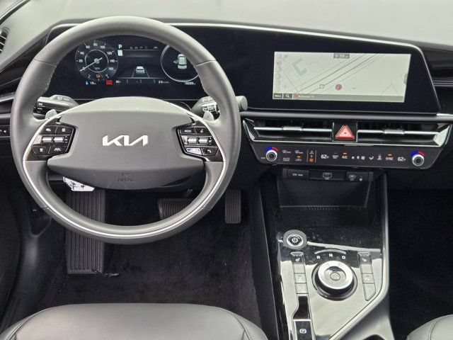 Certified 2023 Kia Niro Wind w/ Wind Preserve Package FWD image 26