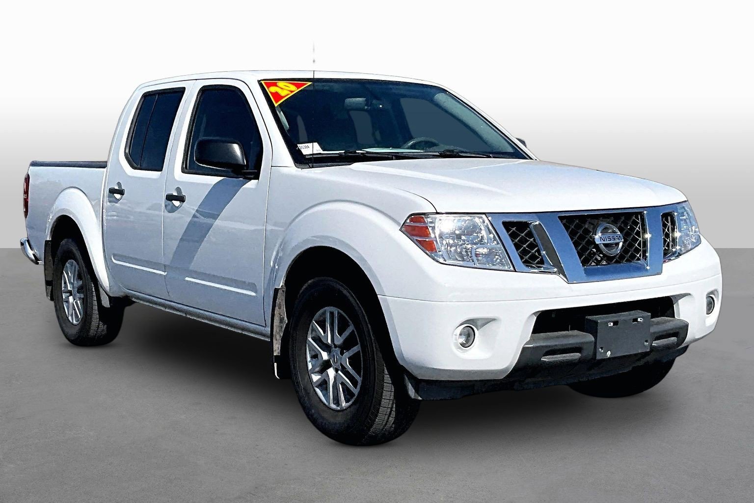 Used 2021 Nissan Frontier SV RWD image 9