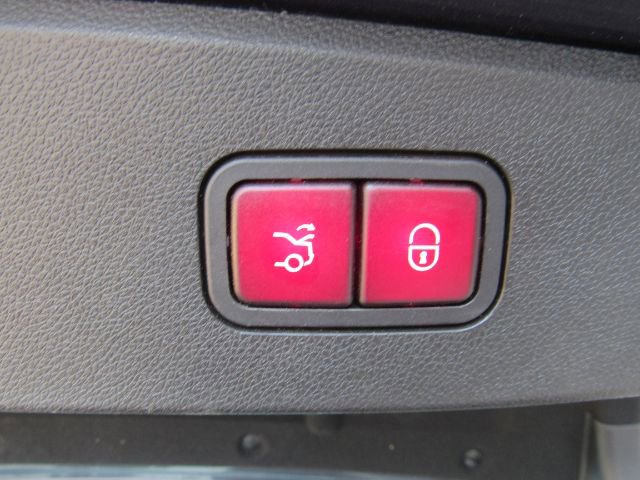 Used 2014 Mercedes-Benz E 350 Sedan image 26