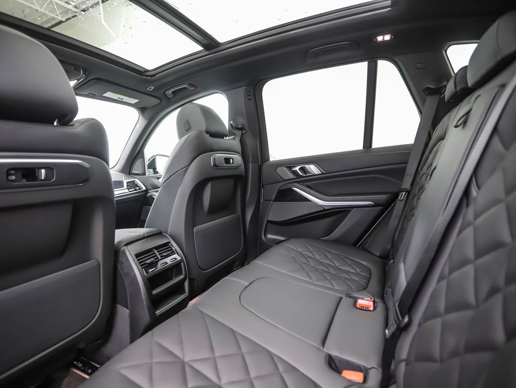 Used 2026 BMW X5 xDrive40i w/ M Sport Package image 19