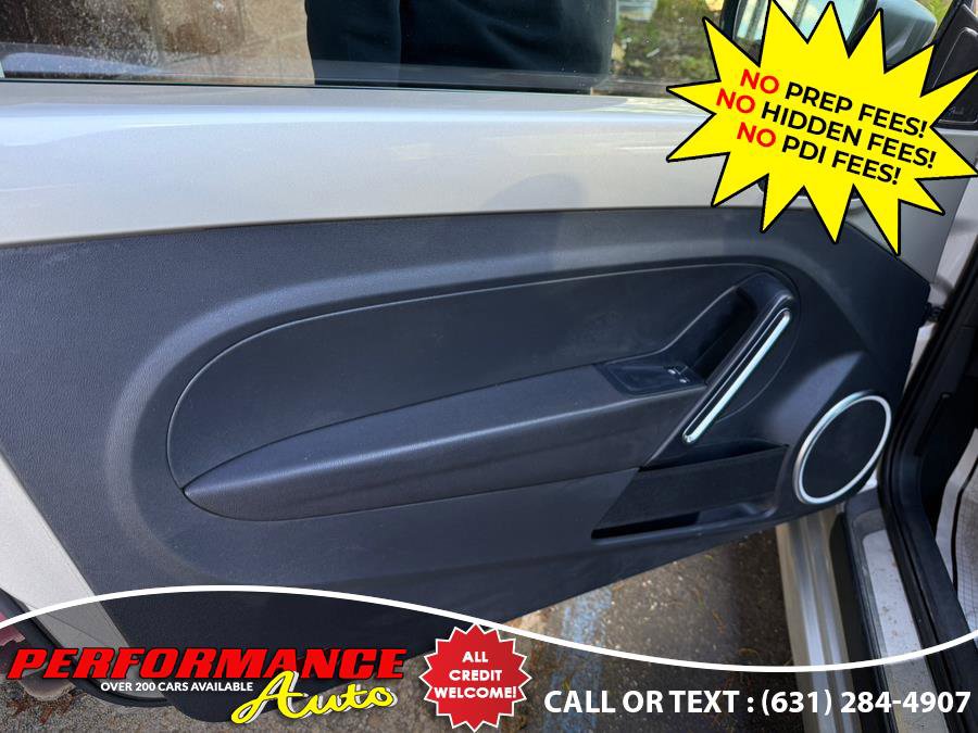 Used 2013 Volkswagen Beetle TDI image 22