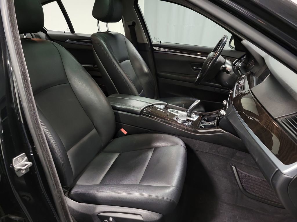 Used 2015 BMW 535i xDrive Sedan image 28