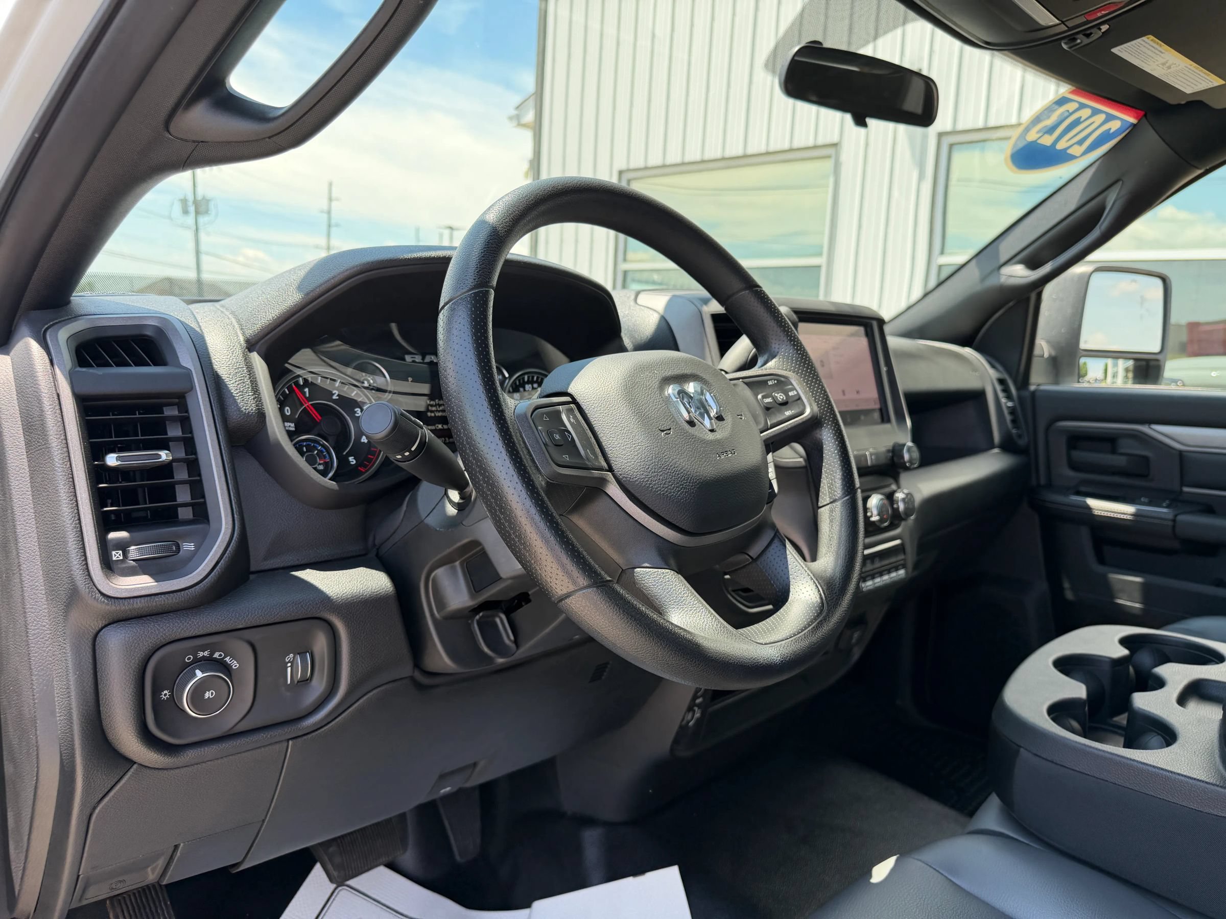 Used 2023 RAM 4500 Tradesman RWD image 17