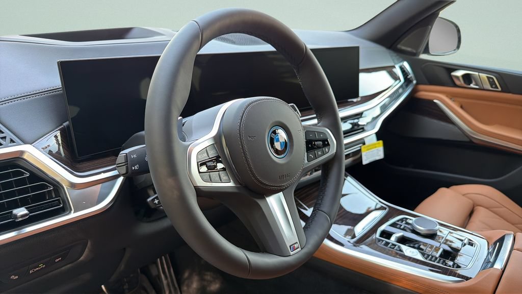 New 2026 BMW X5 xDrive50e w/ M Sport Package AWD/4WD image 9
