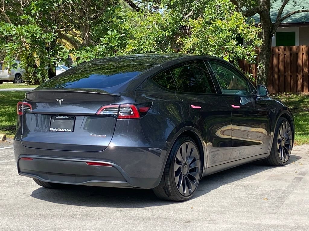 Used 2025 Tesla Model Y Performance AWD/4WD image 9