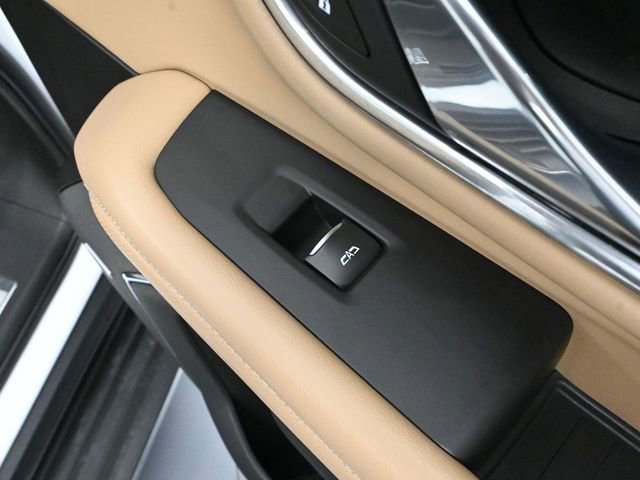 Used 2021 Chevrolet Tahoe Premier w/ Premium Package image 59