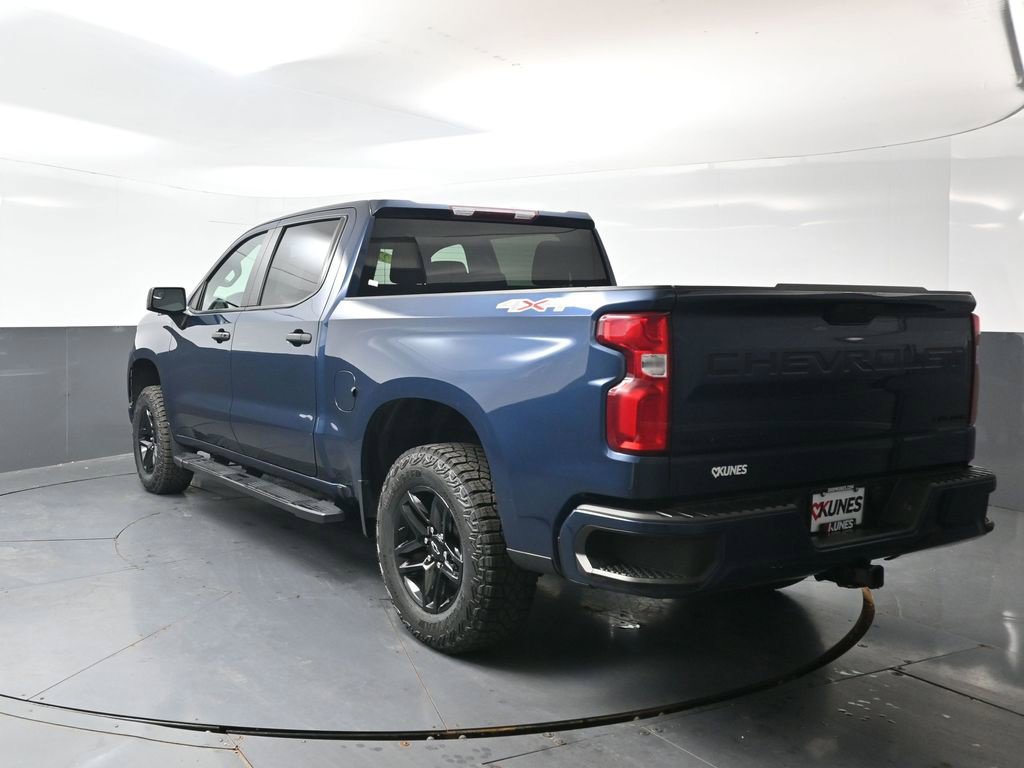 Used 2022 Chevrolet Silverado 1500 Custom w/ LPO, Dark Essentials Package AWD/4WD image 11