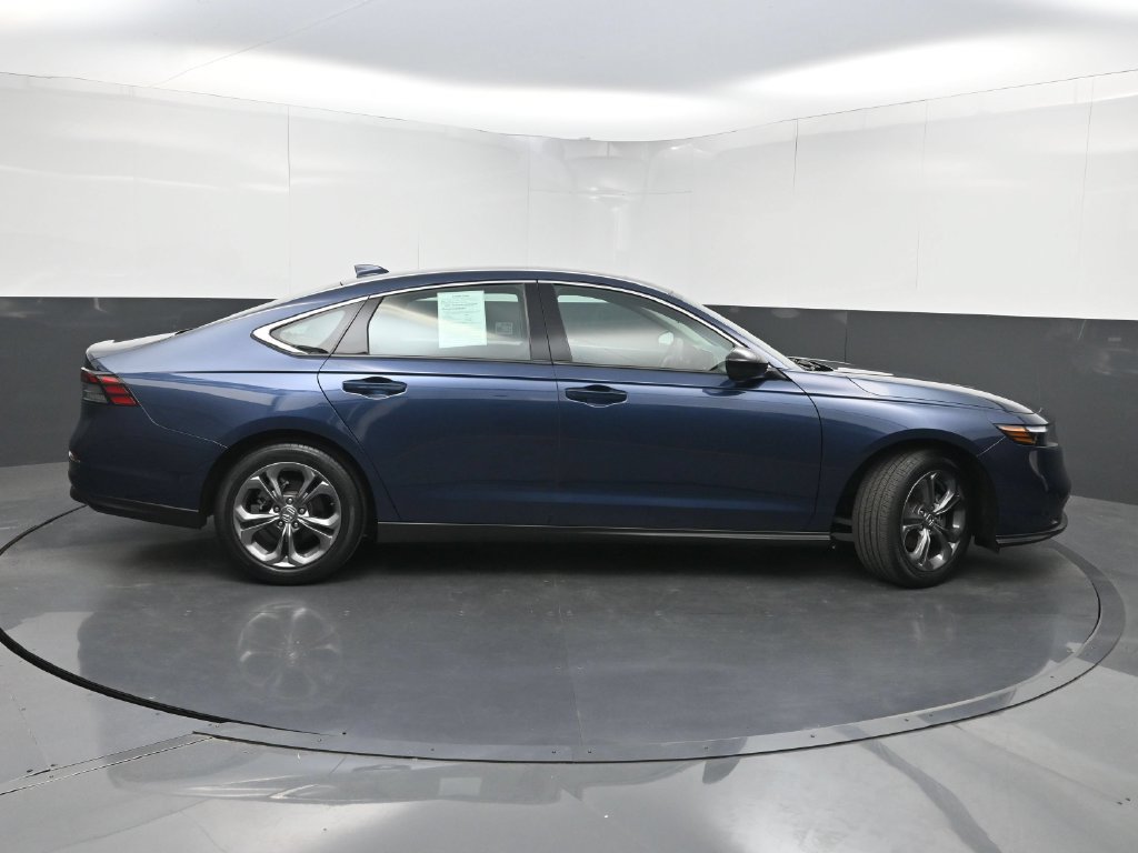 Used 2023 Honda Accord EX image 39