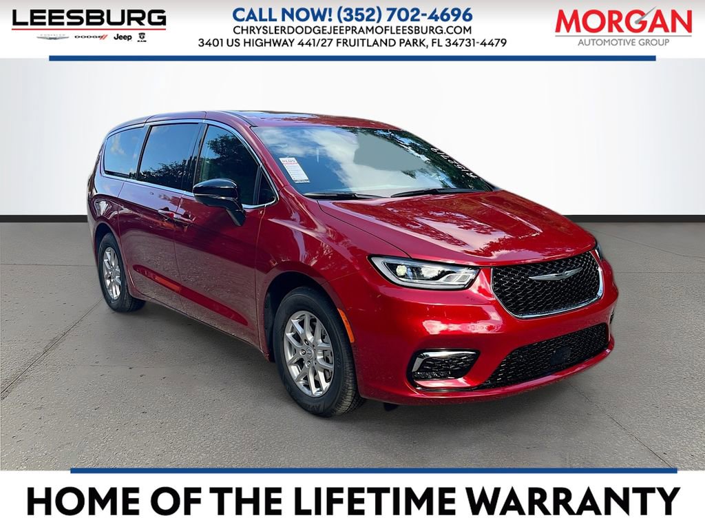 New 2026 Chrysler Pacifica Select