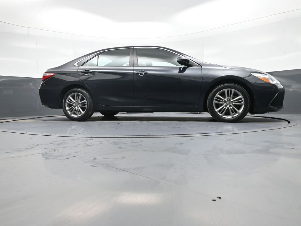 Used 2016 Toyota Camry SE image 27
