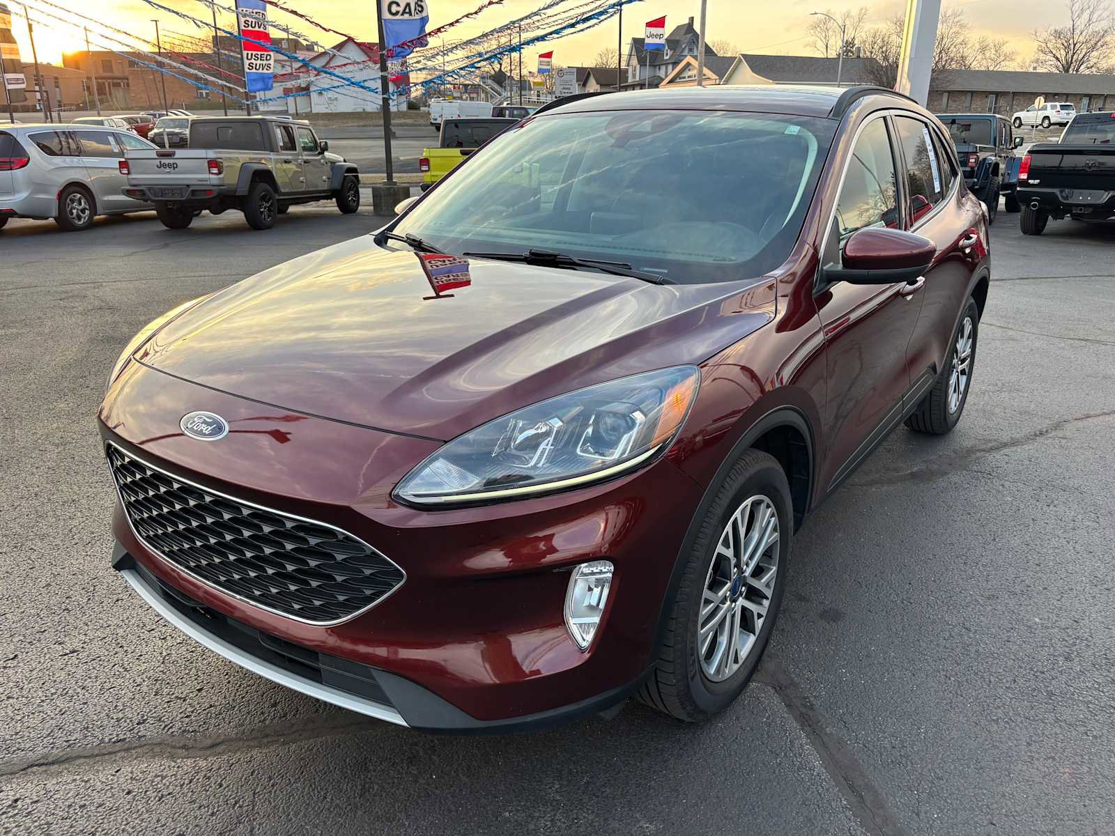 Used 2021 Ford Escape SEL w/ Equipment Group 302A image 2