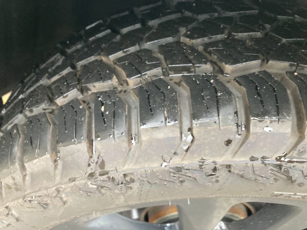 Used 2019 Jeep Grand Cherokee Altitude image 32