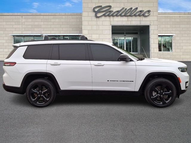 Used 2023 Jeep Grand Cherokee L Laredo AWD/4WD image 9