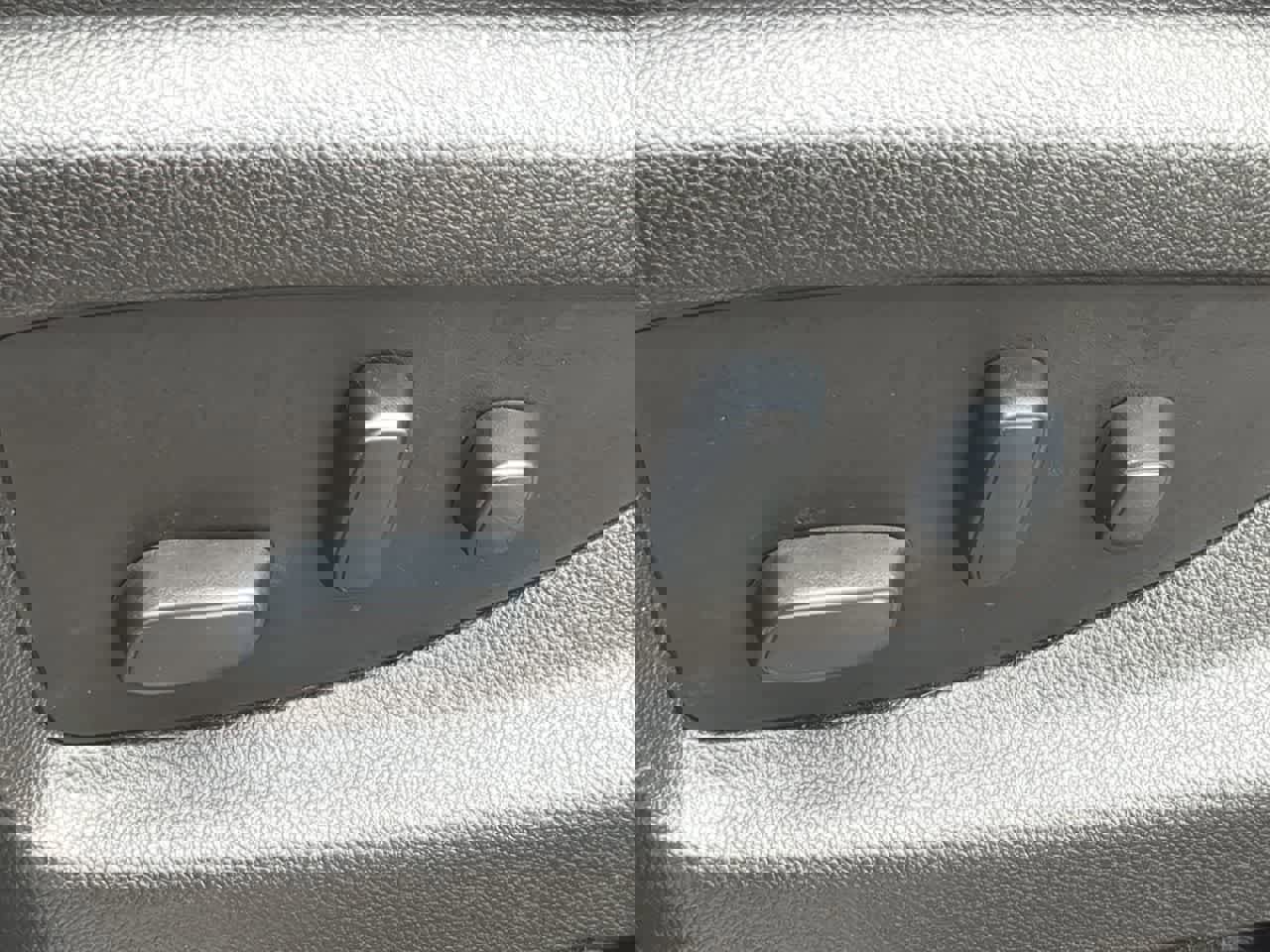 Used 2019 Chevrolet Suburban LT image 17