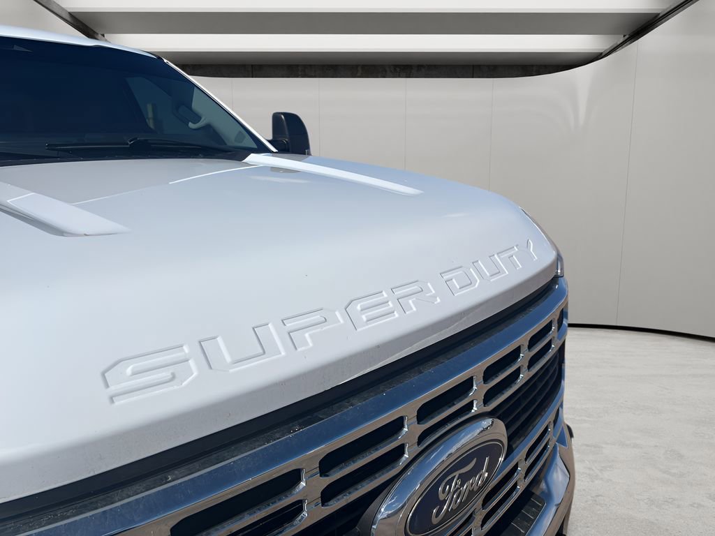 Used 2024 Ford F250 XLT image 9