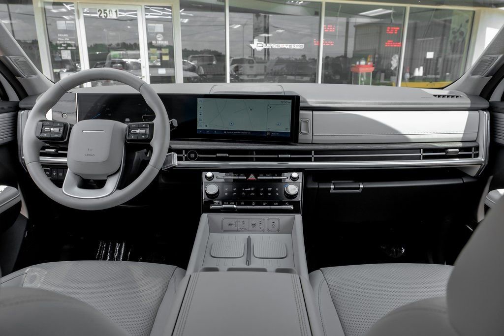 Used 2024 Hyundai Santa Fe Limited image 13