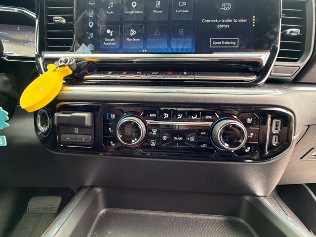 Used 2024 Chevrolet Silverado 2500 High Country AWD/4WD image 39