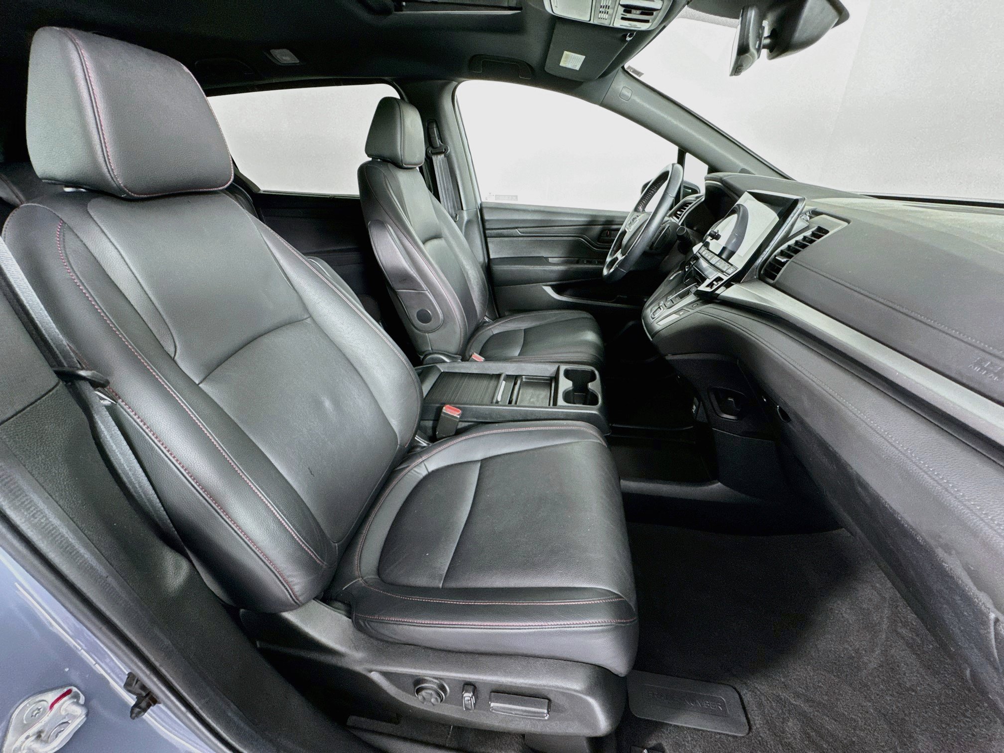 Certified 2024 Honda Odyssey Sport image 29