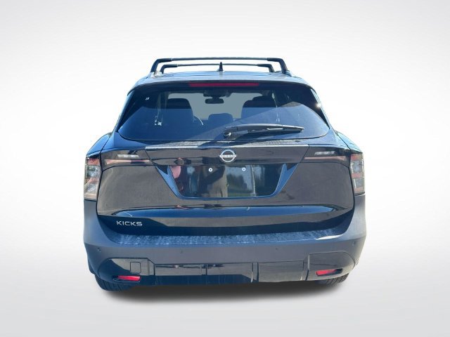 New 2027 Nissan Kicks SR FWD image 8