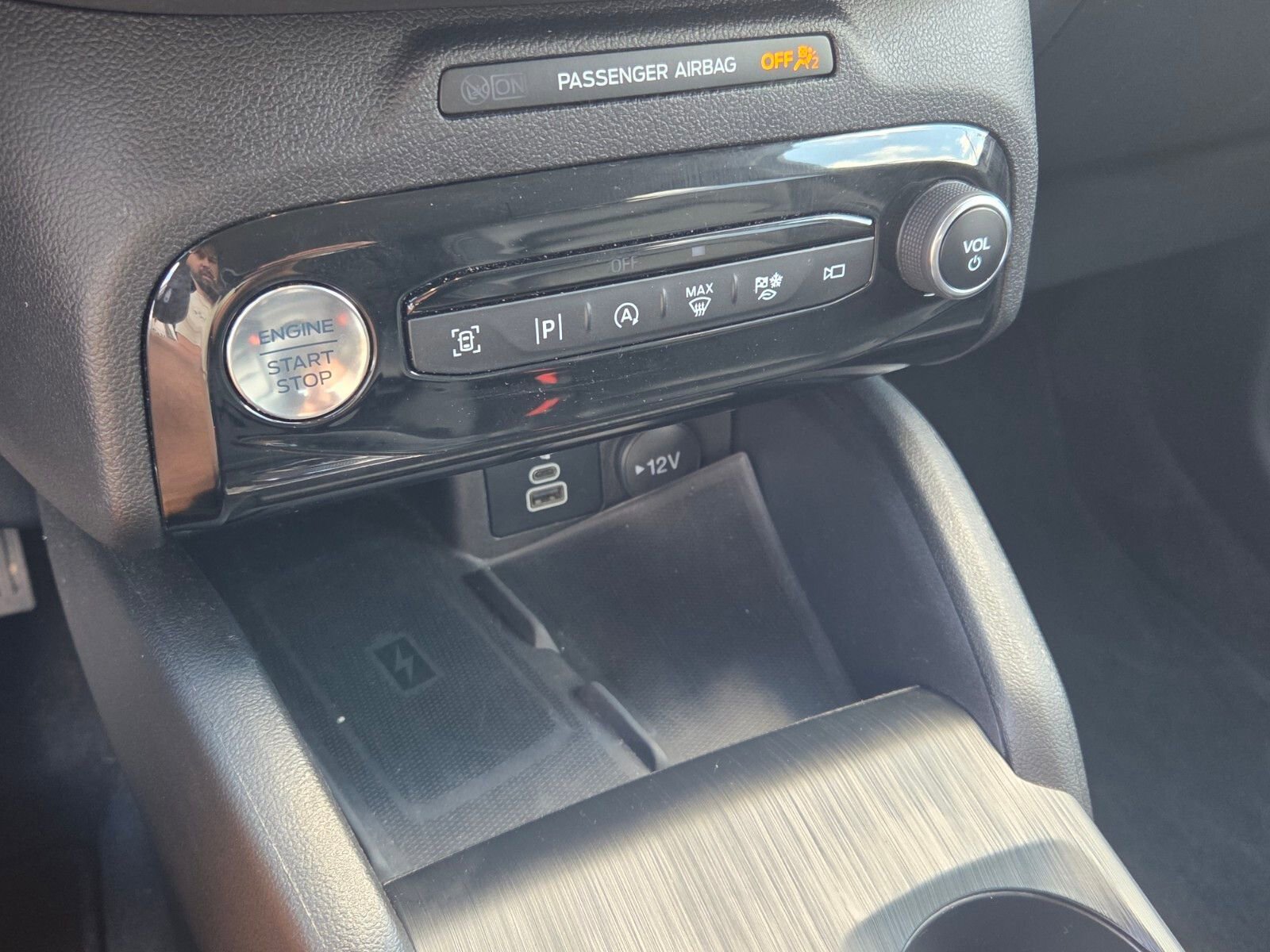 Used 2024 Ford Escape Platinum AWD/4WD image 24