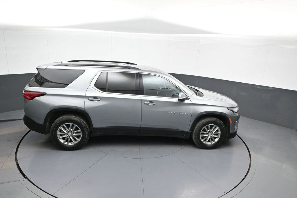 Used 2023 Chevrolet Traverse LT AWD/4WD image 38