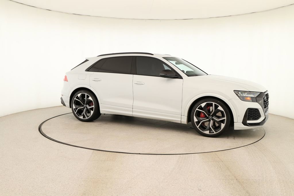 Certified 2022 Audi RS Q8 4.0T w/ Carbon Optic Package image 9